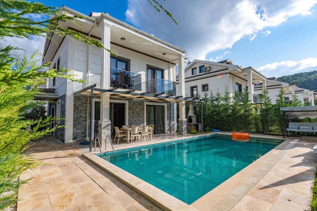 4 Bedroom Holiday Villa In Hisaroenue Oeluedeniz- Gold Rose Fethiye Esterno foto